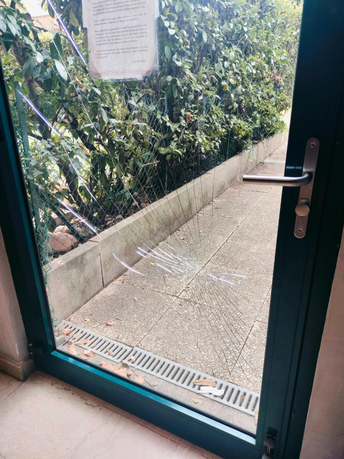 Réparation fenêtre Lyon 8